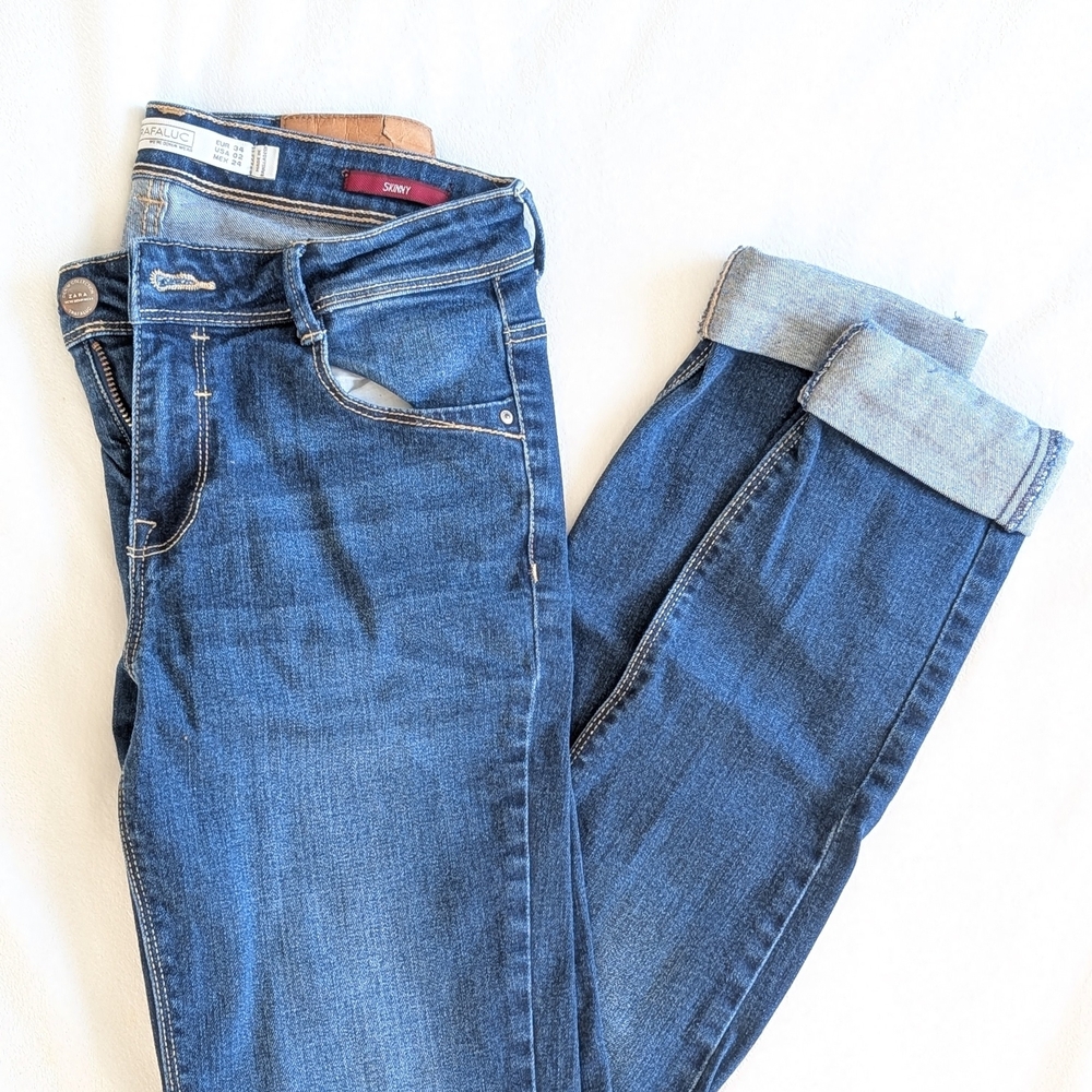 Trafaluc Denim Collection Skinny Jeans – Medium Wash – Size 2 (EUR 34)